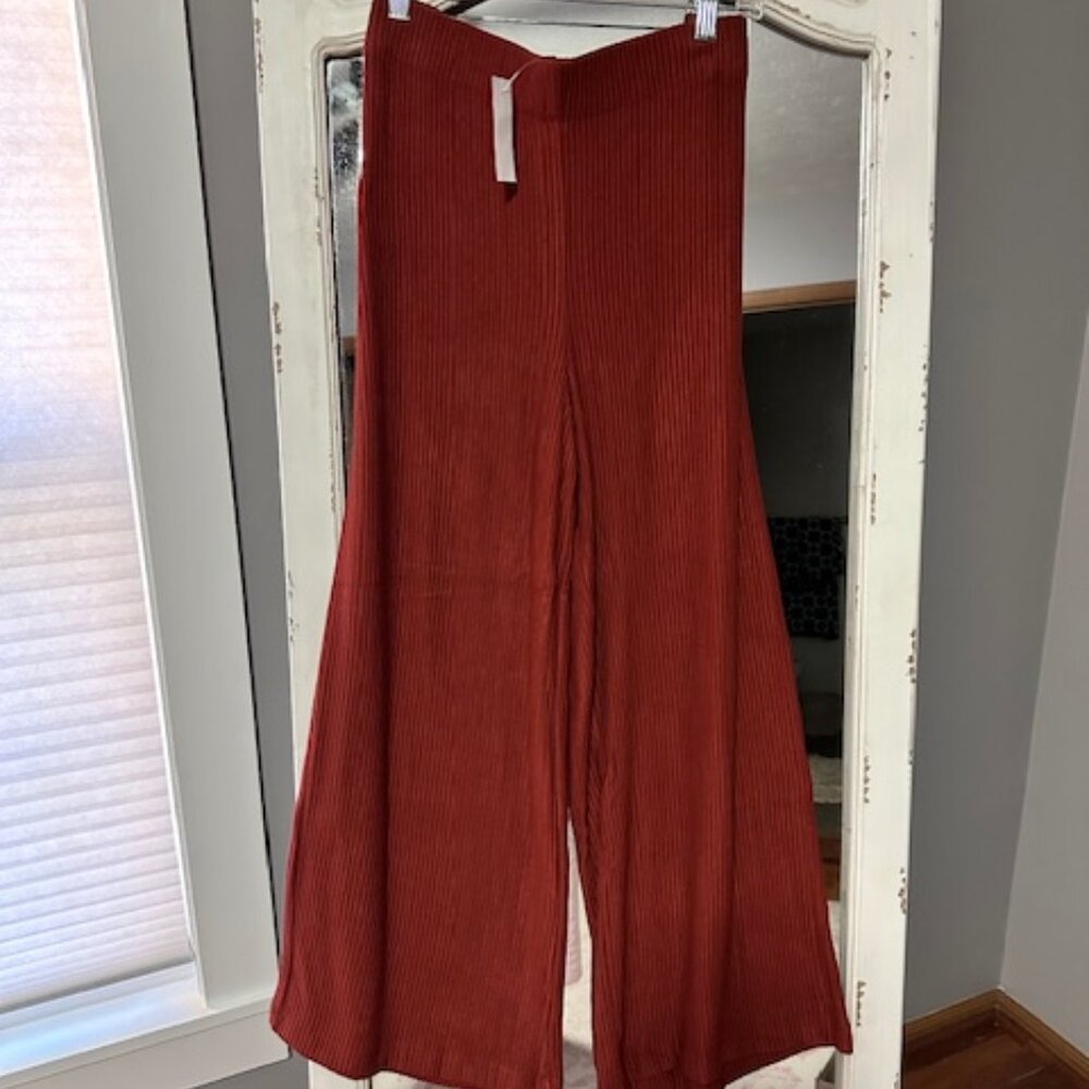Loft ribbed soft pants  Size large russet
